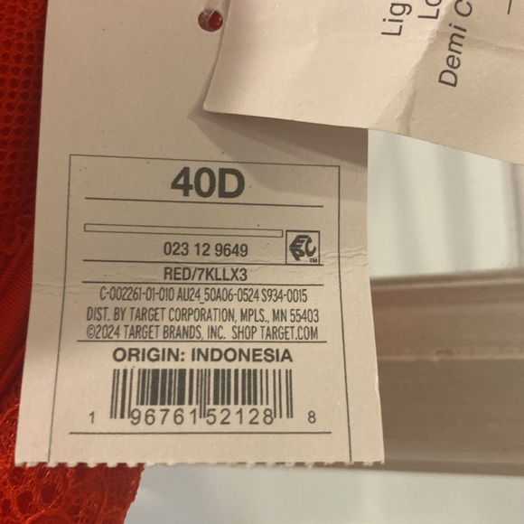 Bundle of 2 size 40D Auden Bras (red NWT) Cream NWOT - Picture 3 of 5